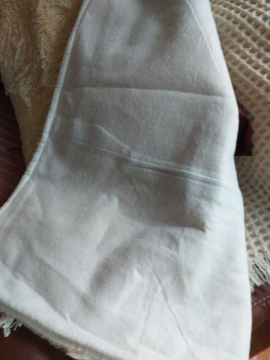 Продавам изгодно магнитна постелка за легло 100 лв