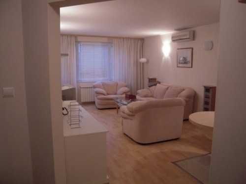 Дава се под наем Тристаен апартамент в София, Лозенец - 98 кв.м за 975 € - Снимка #13