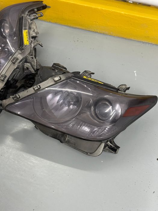 Фары перед на LEXUS продаются