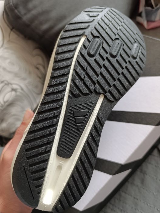 Маратонки Adidas