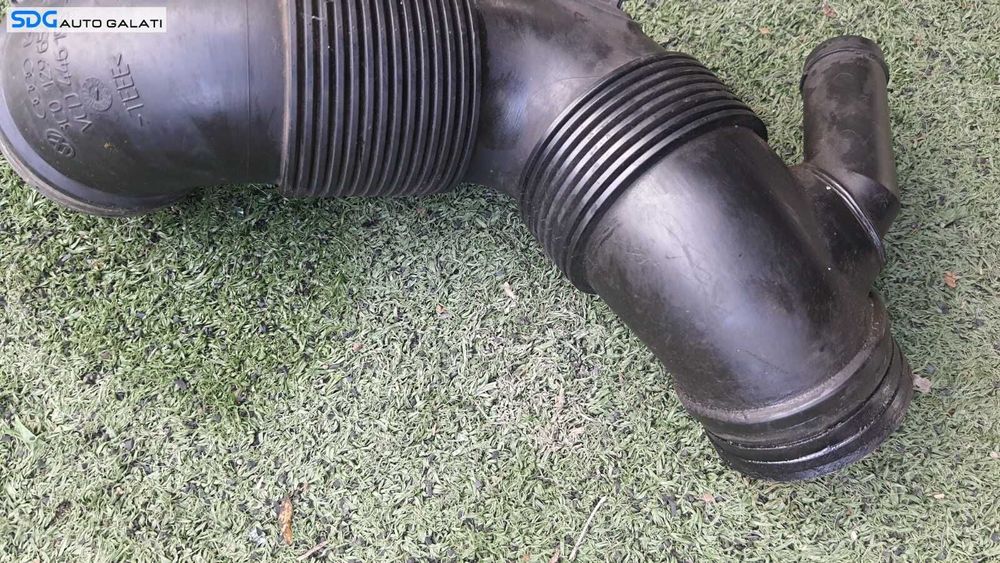 Conducta Racord Tub Tubulatura Admisie Aer Volkswagen Jetta 1.6 TDI CAYC CAYB 2009 - 2018 Cod 3C0129654M [C1477]
