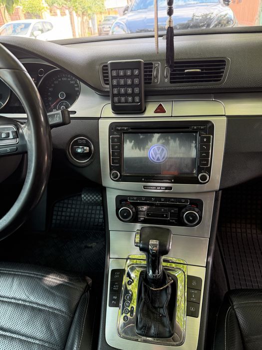 VOLKSWAGEN Passat CC 2009 — imagine 4