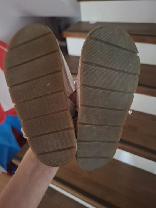 Pantofi din piele