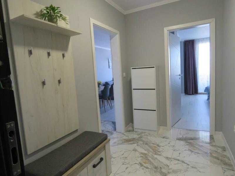 Дава се под наем Двустаен апартамент в Бургас, Изгрев - 65 кв.м за 714 € - Снимка #4