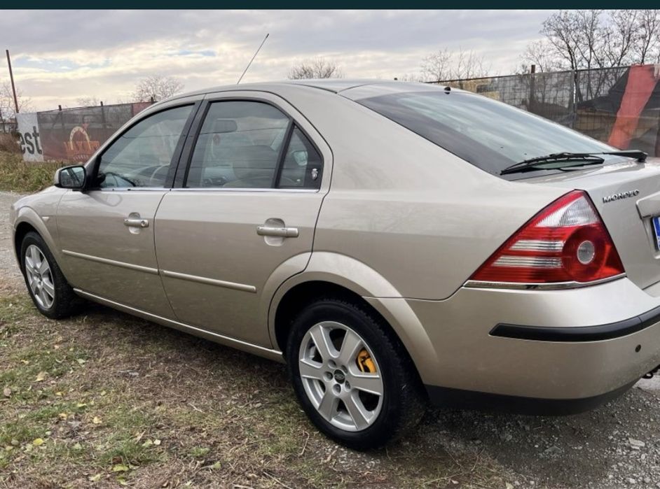 Fuzeta stanga / dreapta fata + rulment Ford Mondeo mk3