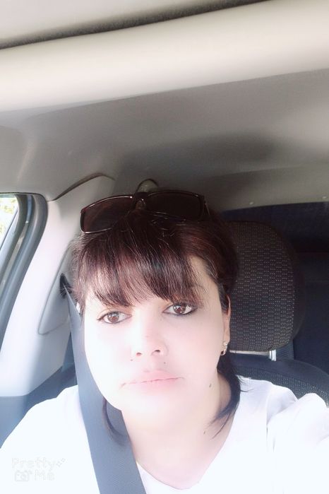 Аел киши инструктор мошина бошкаришни профессионал даражада ургатаман