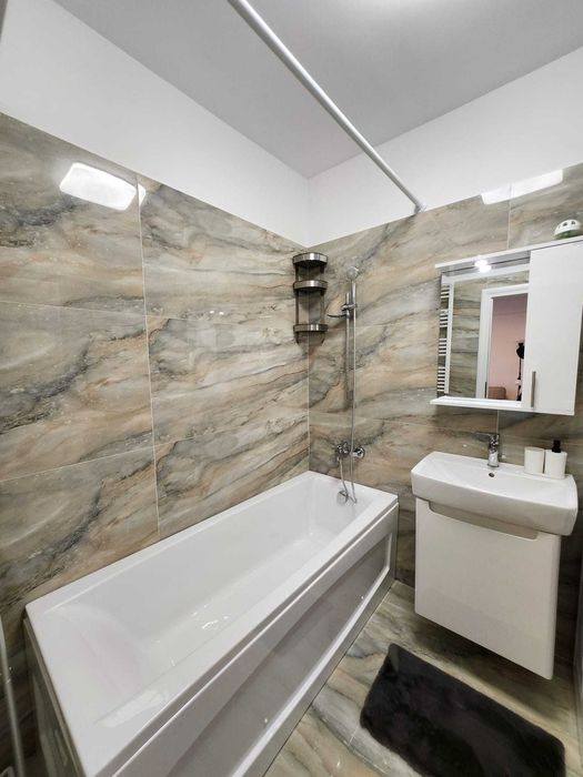 proprietar inchiriez studio central address