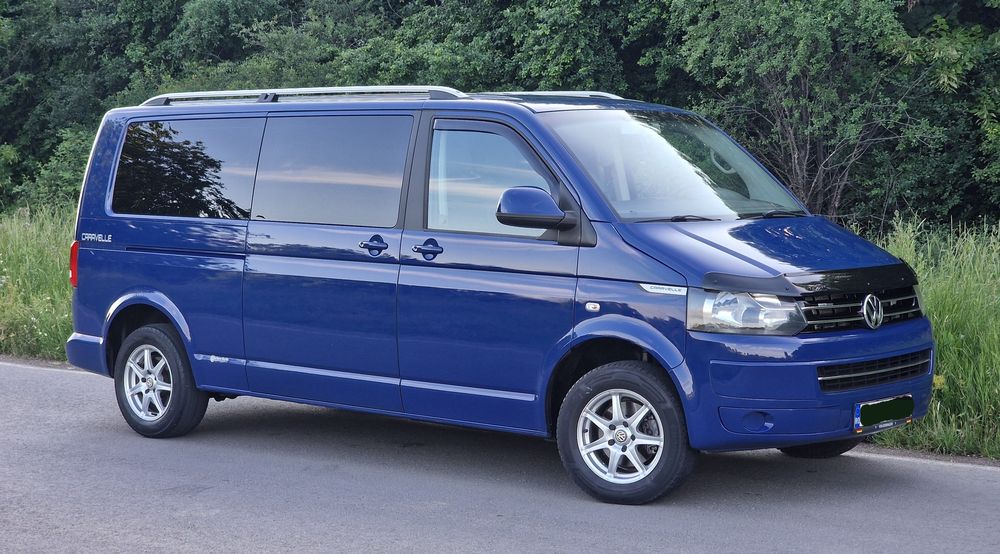 Volkswagen Caravelle T5 T6 2.0 TDI  2014 Extra Lung 8+1 Locuri (Transporter vivaro vito custom)