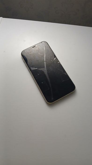 11 айфон белый 11 IPhone white