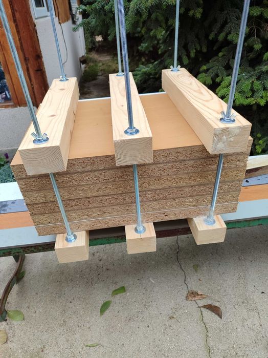 Преса за луканки , суджуци и филета.