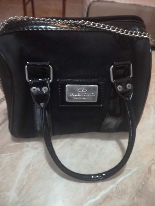 Кокетна дамска чанта