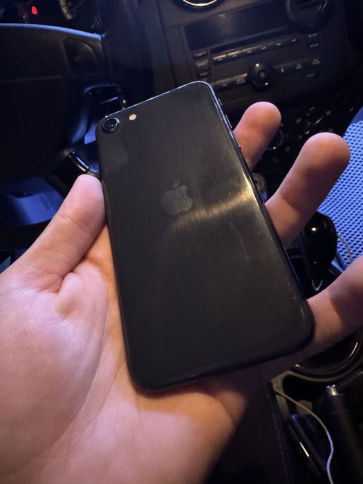 iPhone se 64gb 85%