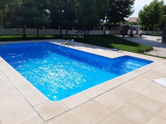 Borduri piscine