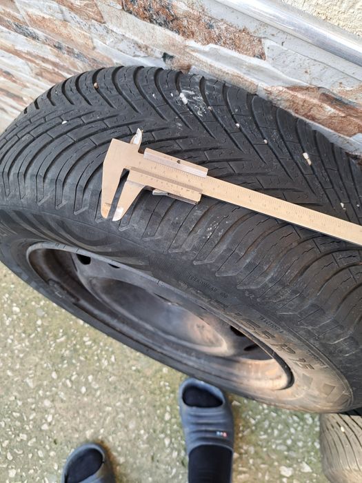 Гуми с джанти 195/65/15