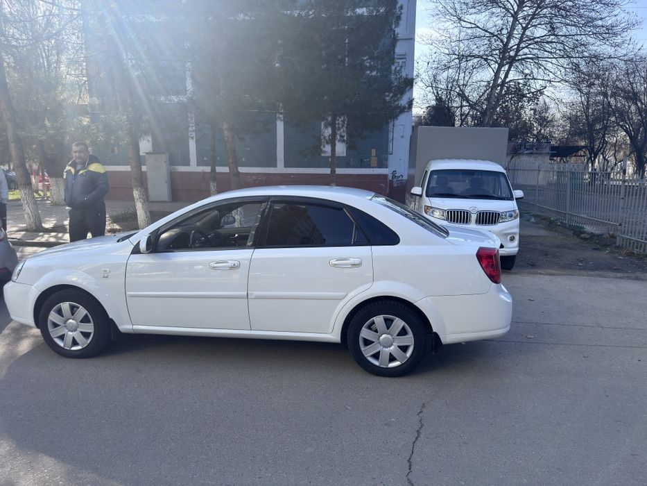 Chevrolet lacetti 2010