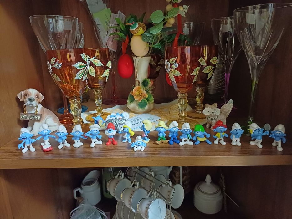 Vând  figurine strumf