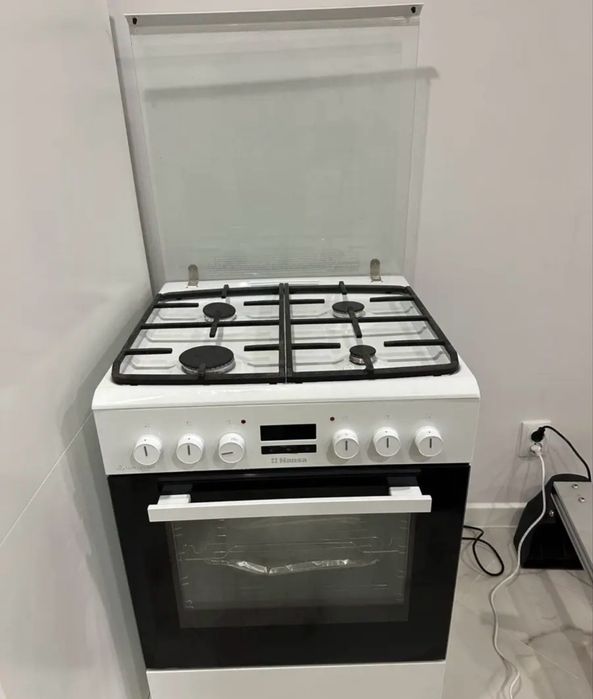 Газовая плита +духовка