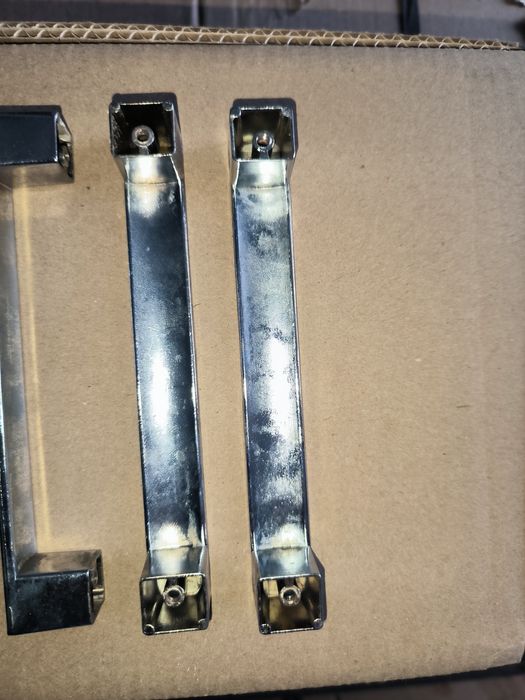 Продам мебельные ручки.