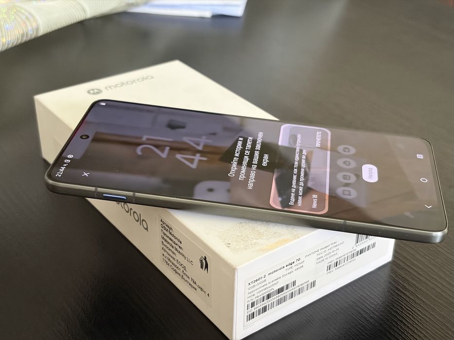 Бартер! Motorola Edge 70 512 GB Pantone-Gray