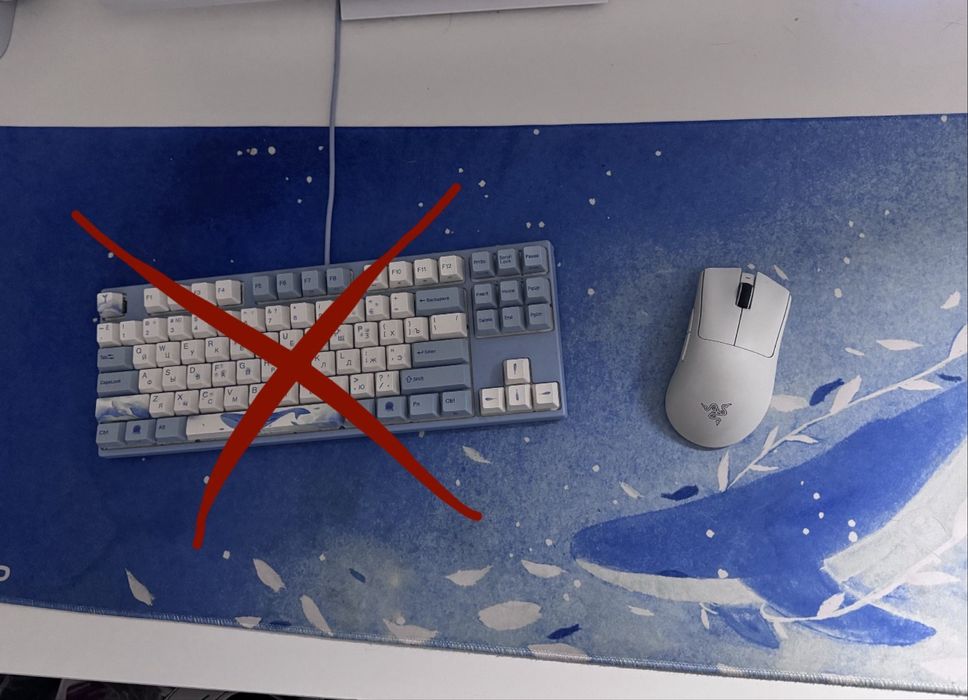 Коврик Varmilo и мышь Razer