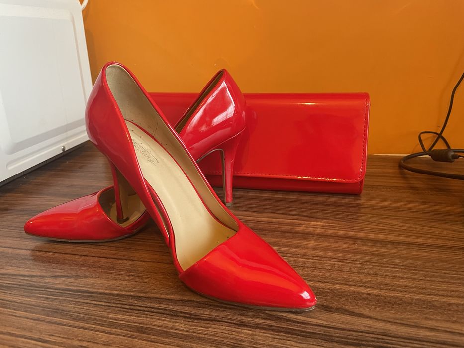 Дамски спортни обувки Nike, дамски обувки на ток, дамски боти ,ботуши