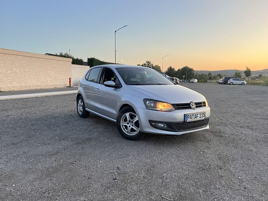 VOLKSWAGEN Polo 2010 — imagine 2