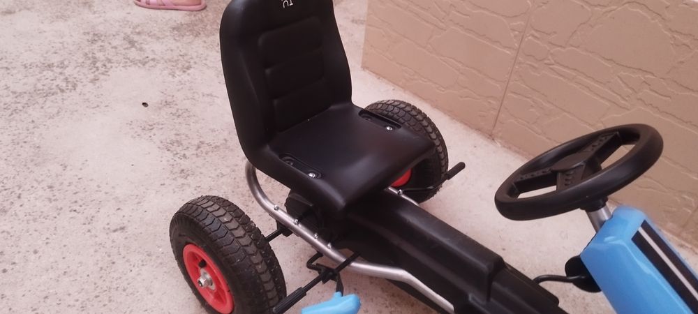 Детски картинг с надуваеми гуми