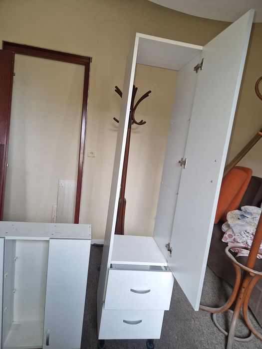 Vand mobilier baie