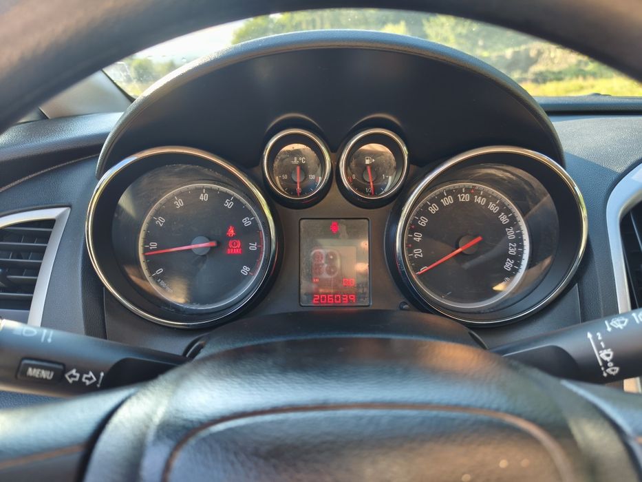 Opel Astra J 2012