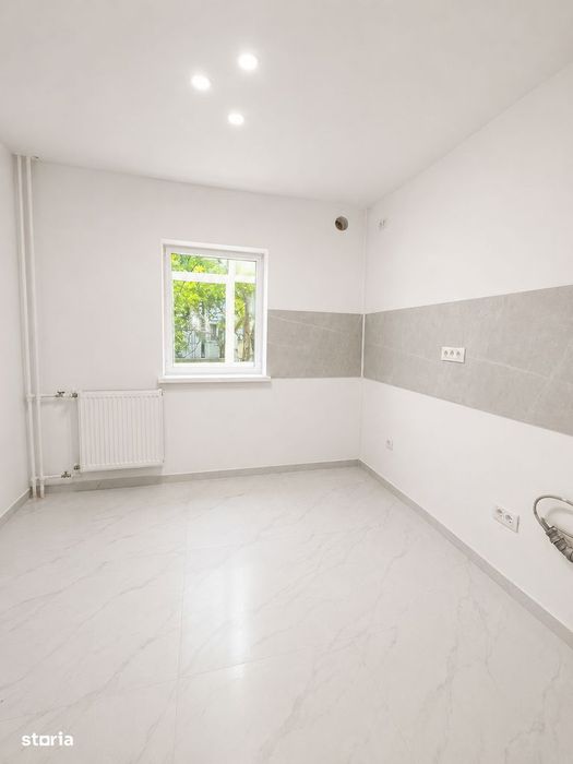 Apartament 2 Camere | Decomandat | Etaj 1 | Renovat Complet | 1985