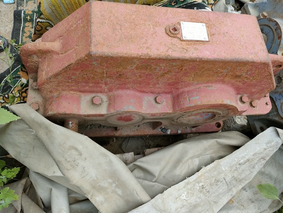 Продам редуктор .