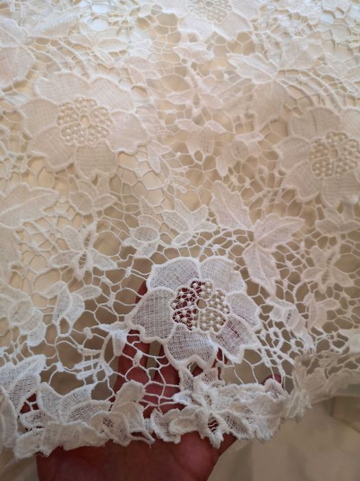 сватбена рокля Pronovias - едра дантела