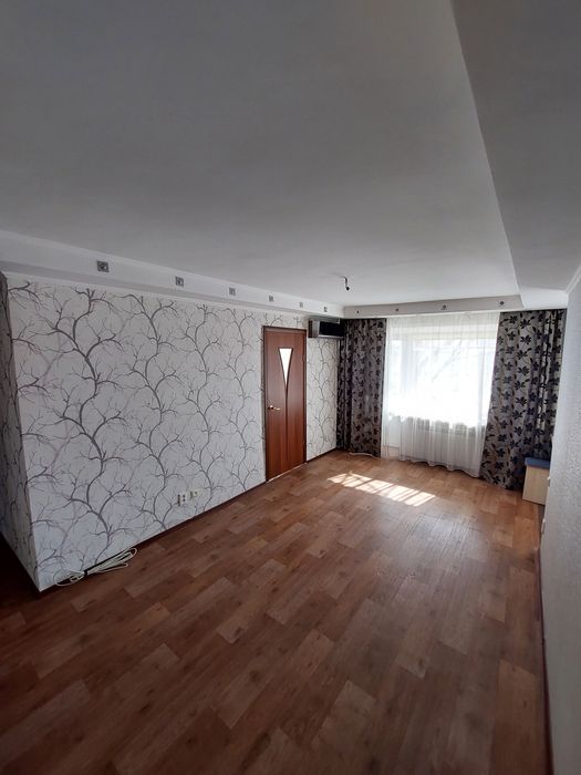 Кваритра трехкомнатная