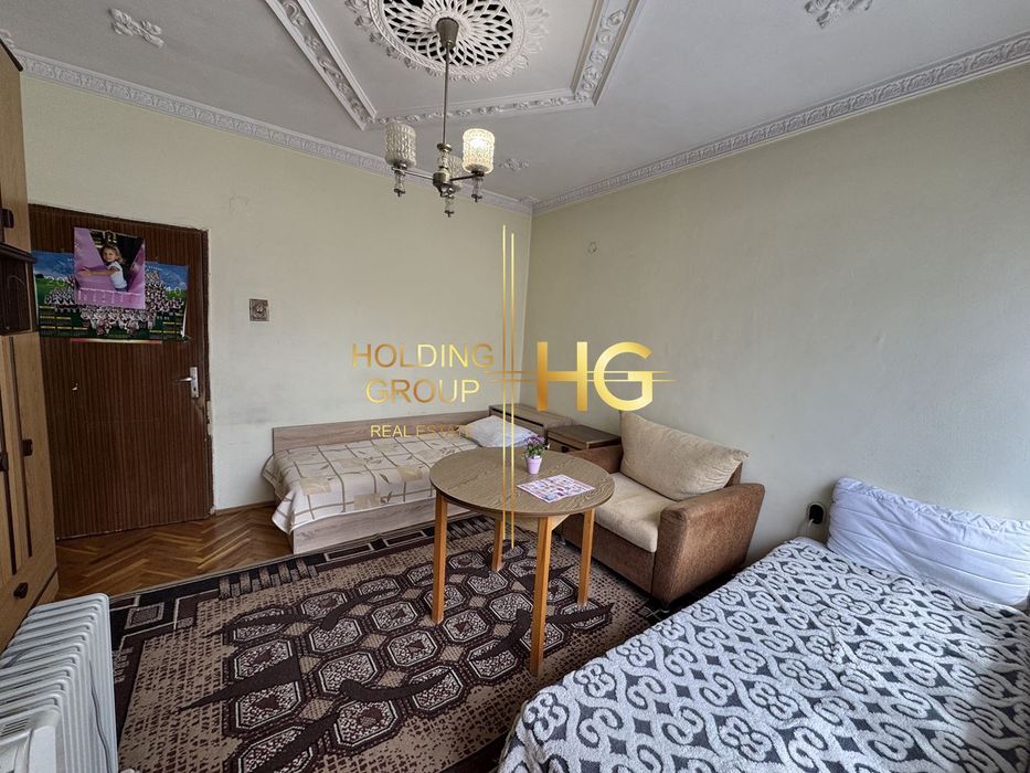 Продава се Четиристаен апартамент в Добрич, Център - 100 кв.м за 1240 €/кв.м - Снимка #2