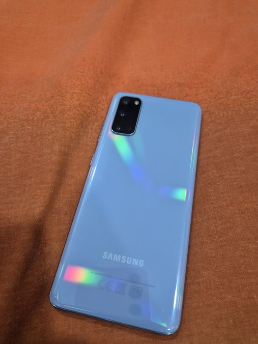Продам Samsung galaxy S20