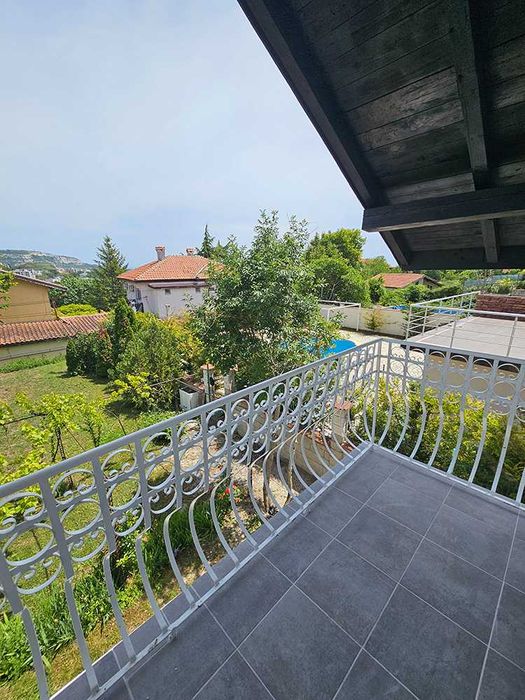 Продава се Къща в Балчик - 150 кв.м за 1334 €/кв.м - Снимка #2