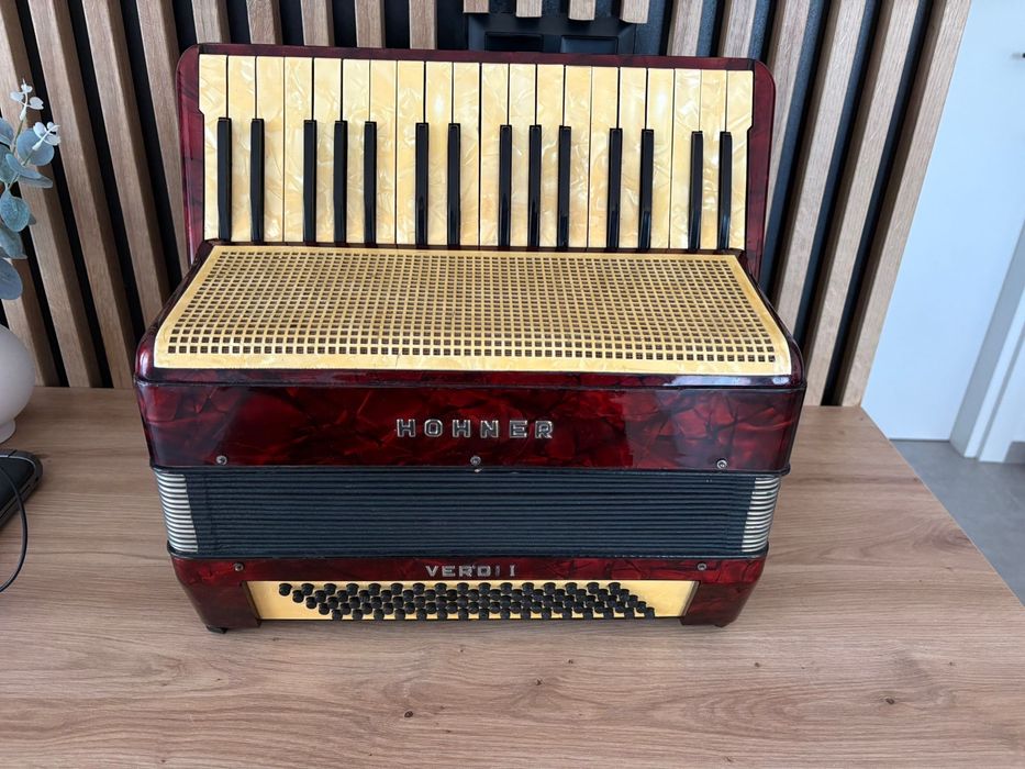 Acordeon Hohner Verdi 2 cu 80 de basi