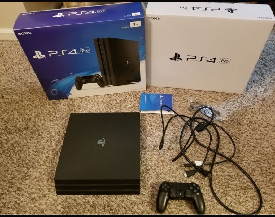 Продам PS4 Pro с памятью 1 Ter.
