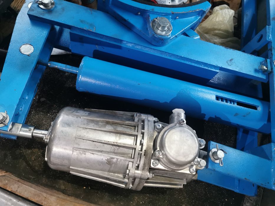 Спирачки.въжеводене.Резервни части за въжен,верижен телфер.Куки