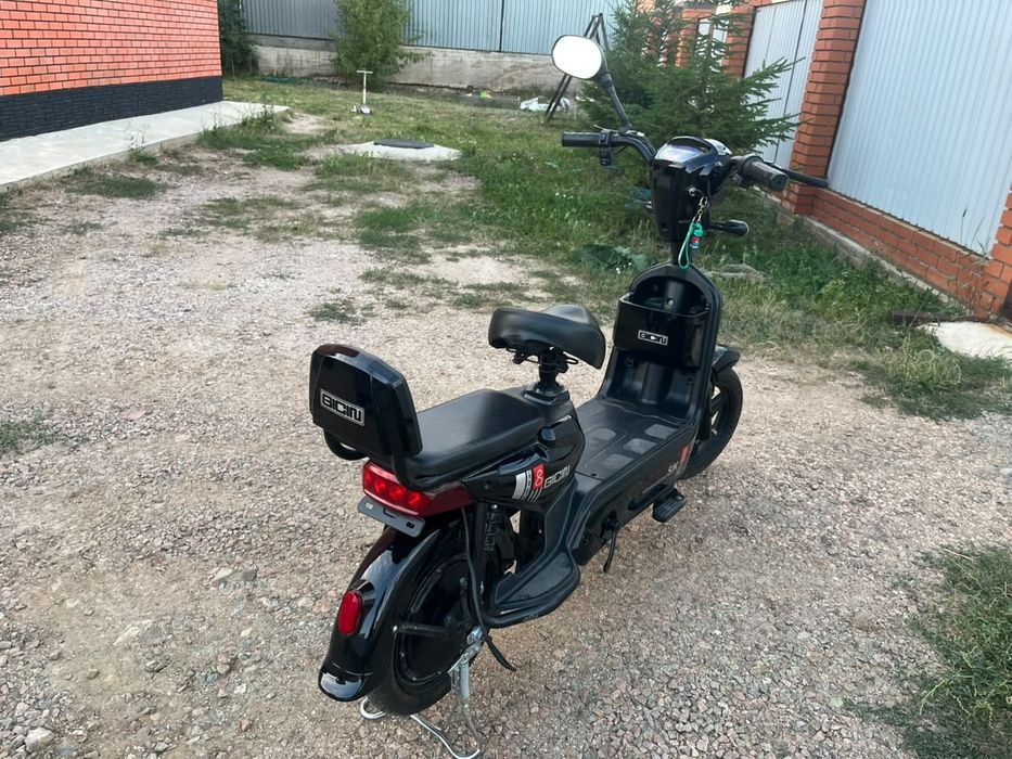 Электроскутер SK8