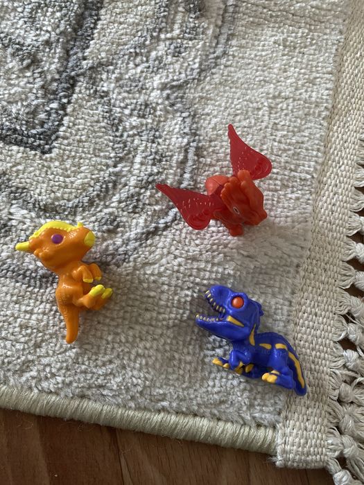 Продается фигурки по 100тг