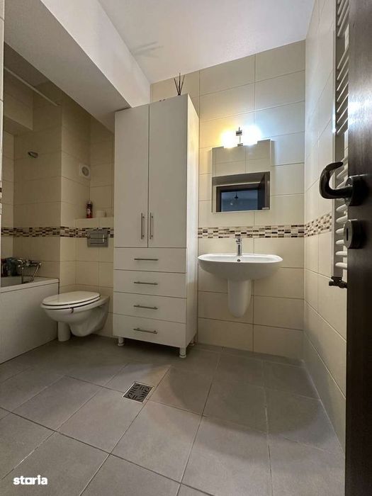 Persoană fizică - Apartament 3 camere complex rezidențial