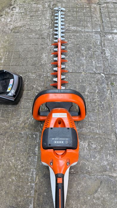 STIHL HSA 86 + батерия AP 200 – професионален акумулаторен храсторез  280 €