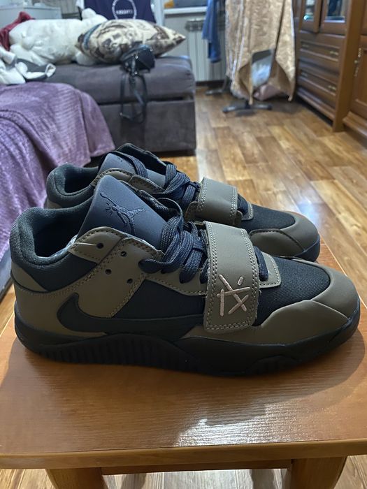 Продам новые кросовки Jumpman jack travis scott