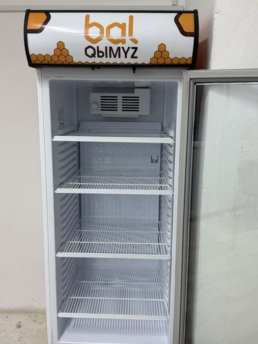 Холодильник витринный
