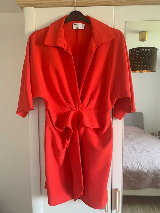 Vând haine de damă NOI. Branduri diverse.