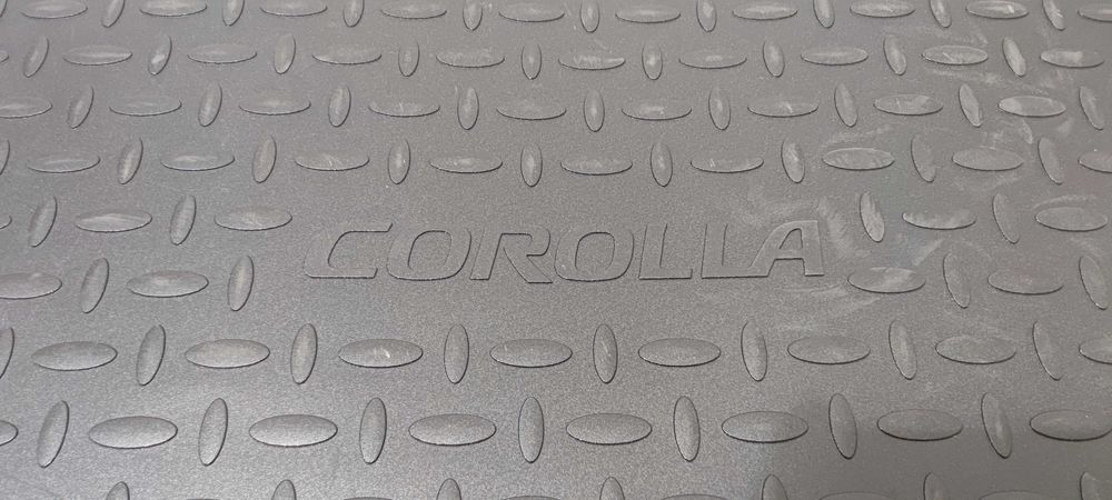 Tavita portbagaj Toyota Corolla Sedan E210 OEM