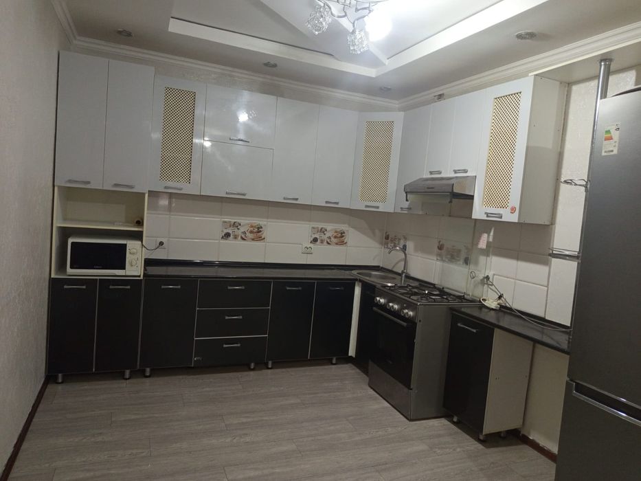 Срочно продам куханный гарнитур