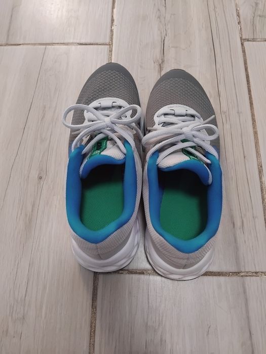 Маратонки  много запазени