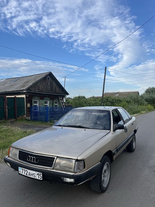 Продам ауди 100 на полном ходу